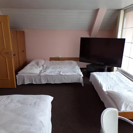 Motel Osecek בית הארחה *