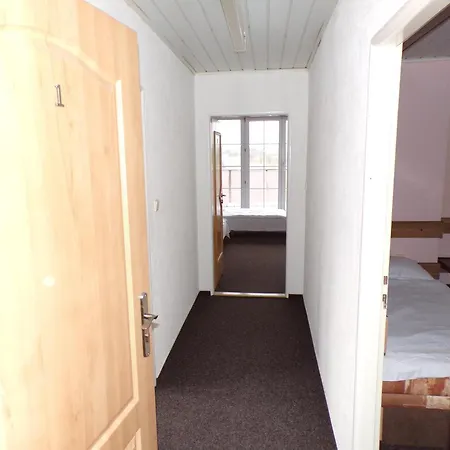 בית הארחה Motel Osecek Osecek